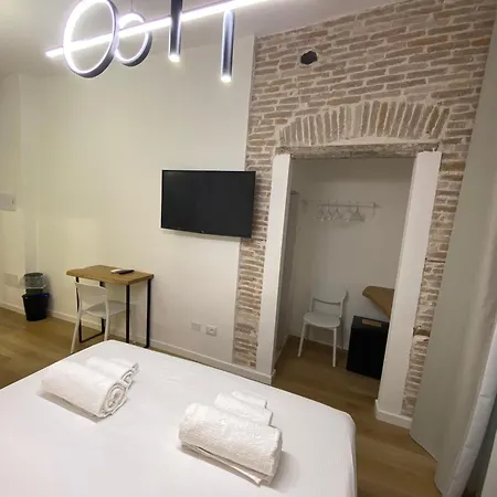Palazzo Cavour Rooms&breakfast Bed & Breakfast 3*