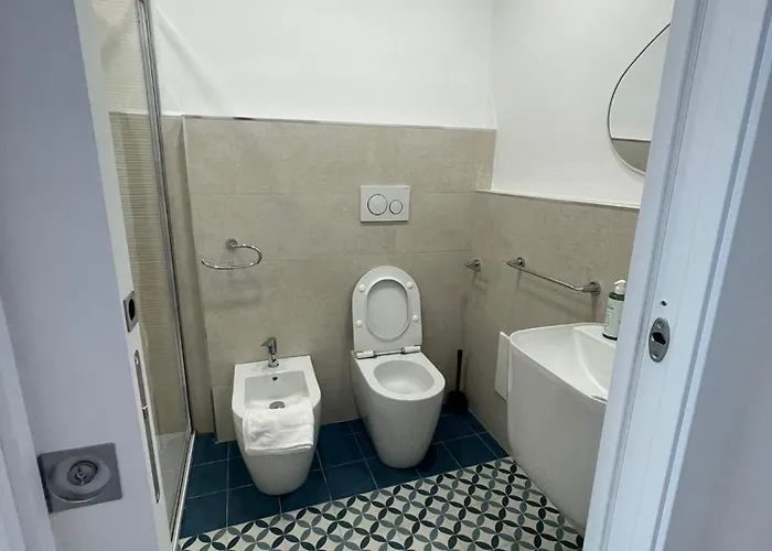 Palazzo Cavour & Breakfast Oda ve Kahvaltı 3*